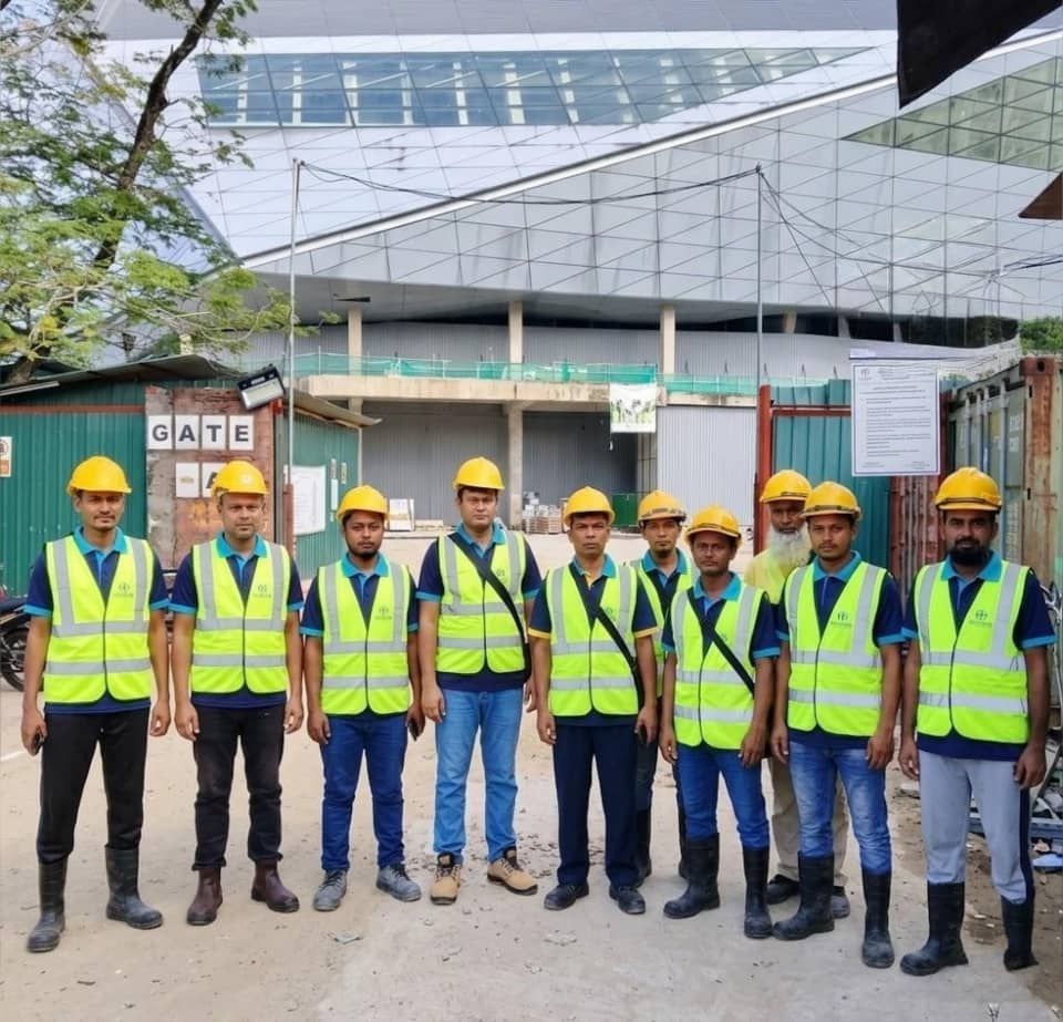 ALHAIDA cleaning team at work